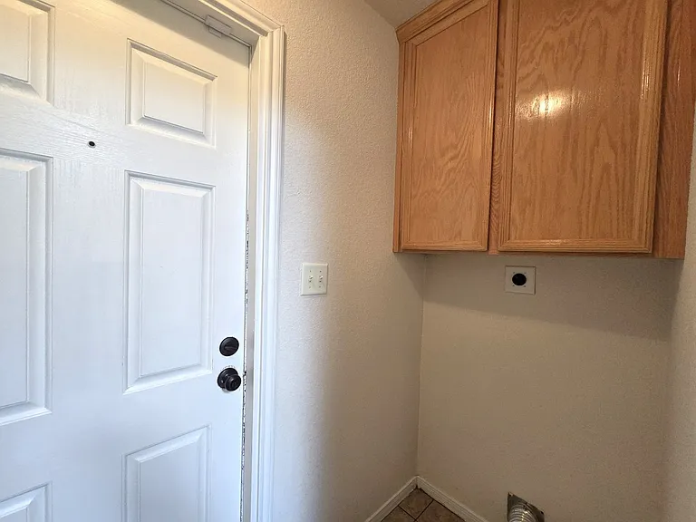 5705 Mandalay — Photo 14