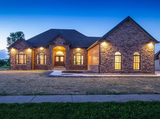 657 E Clancy St, Jefferson, WI 53549