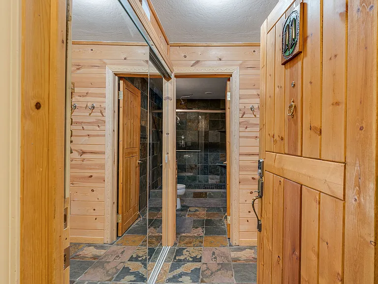 115 Tramway Dr — Photo 18