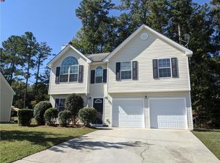 6889 Smoke Ridge Dr, Atlanta, GA 30349