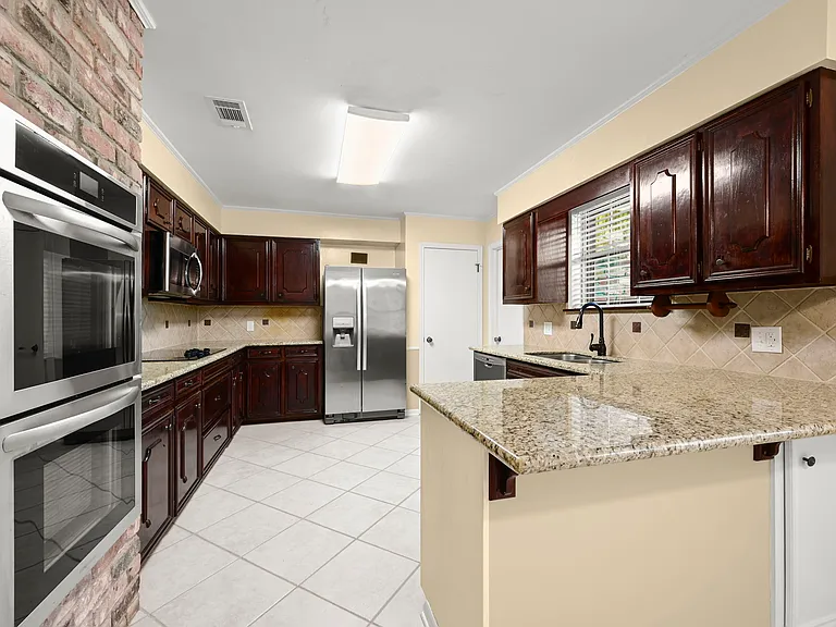 2626 Woodland Ridge Blvd — Photo 4