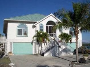 1075 Gulf Blvd, Englewood, FL 34223