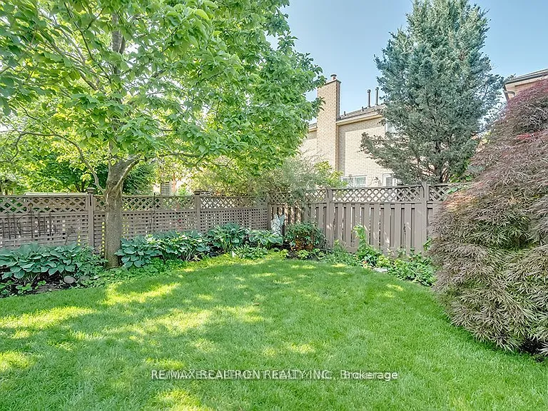 5591 Cosmic Cres — Photo 33