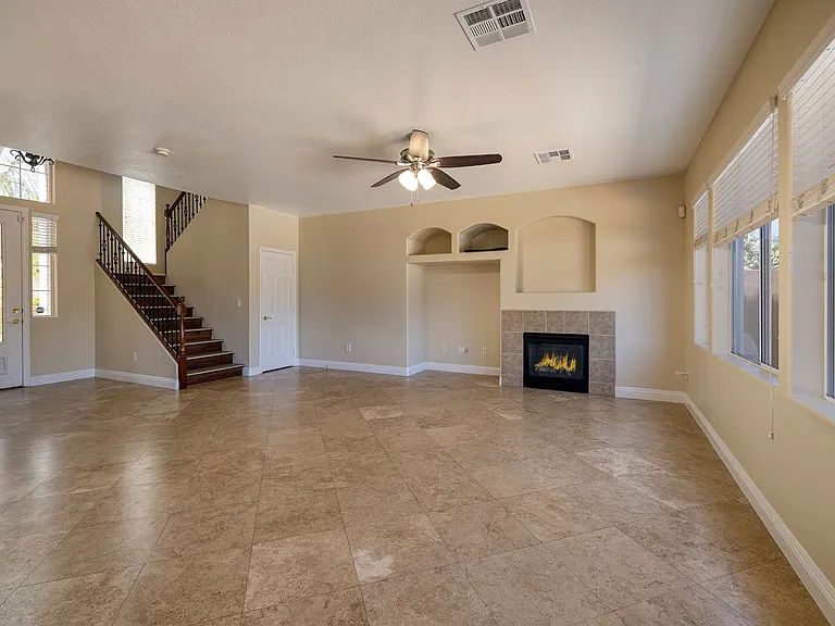 10226 Sourwood Ave — Photo 9