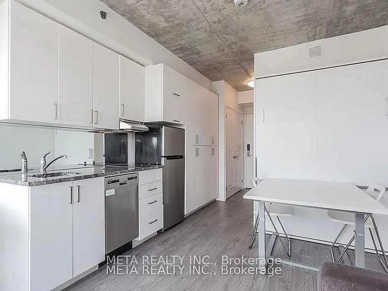 1900 Simcoe St N #530 — Photo 19