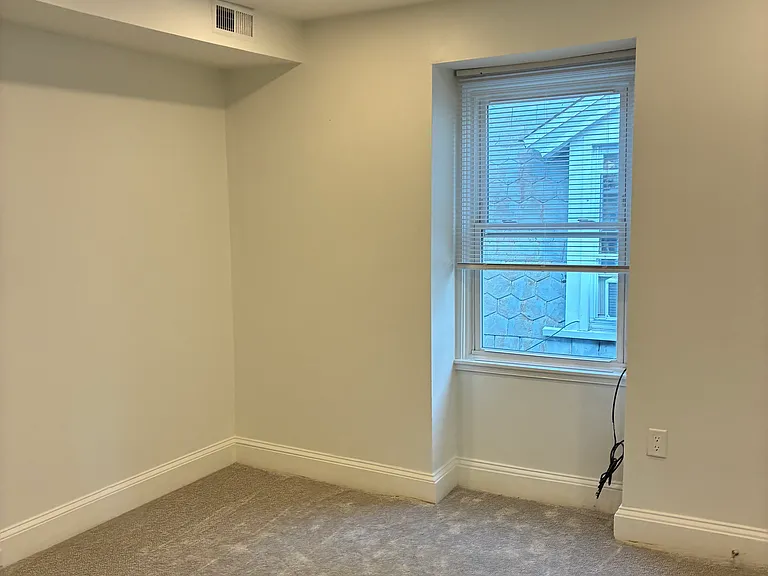 306 W 22nd St #3 — Photo 5
