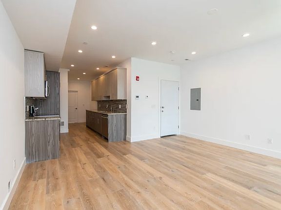 5th image of 2211 N 7th St #2