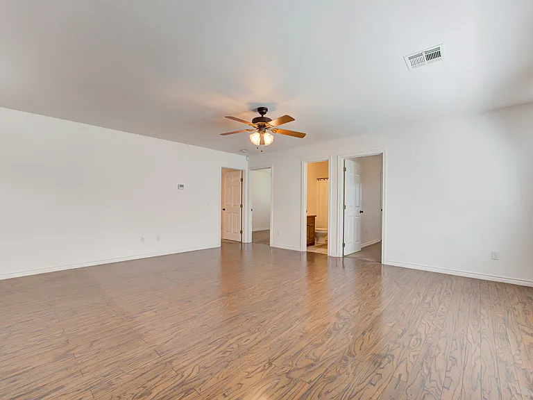 3727 Cedar Ridge Dr — Photo 5