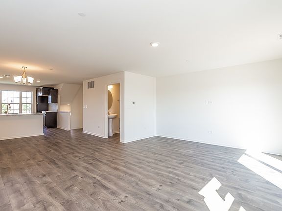 5th image of 908 Charlton Ln Lot 1903