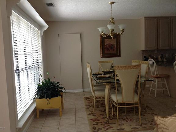 5th image of 21923 Sunnyside Ln