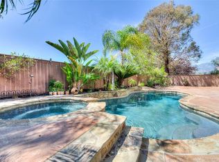 15 Las Pisadas, Rancho Santa Margarita, CA 92688