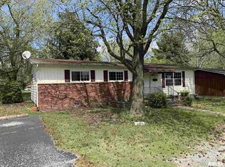 1405 W Adams St, Herrin, IL 62948