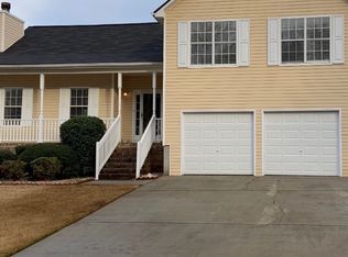 12310 Riviera Dr, Fayetteville, GA 30215