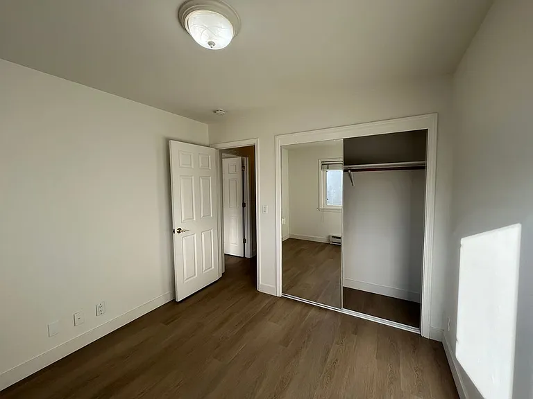 1615 Hudson St — Photo 4