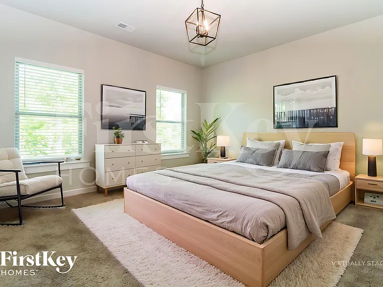 305 Avalon Way — Photo 9