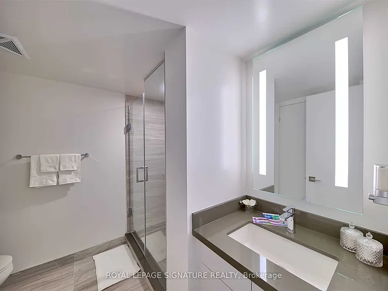 188 Cumberland St #1004 — Photo 21