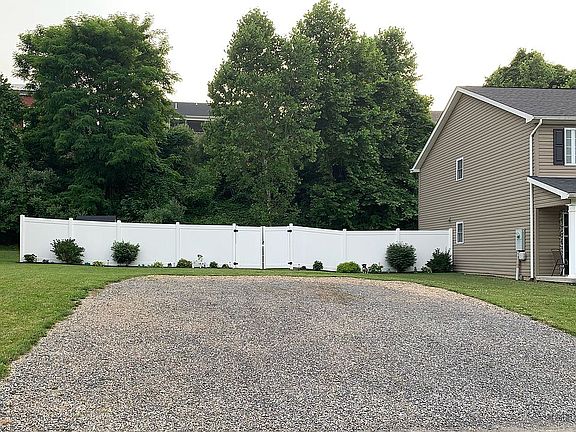 2nd image of 87 Ashbury Ln