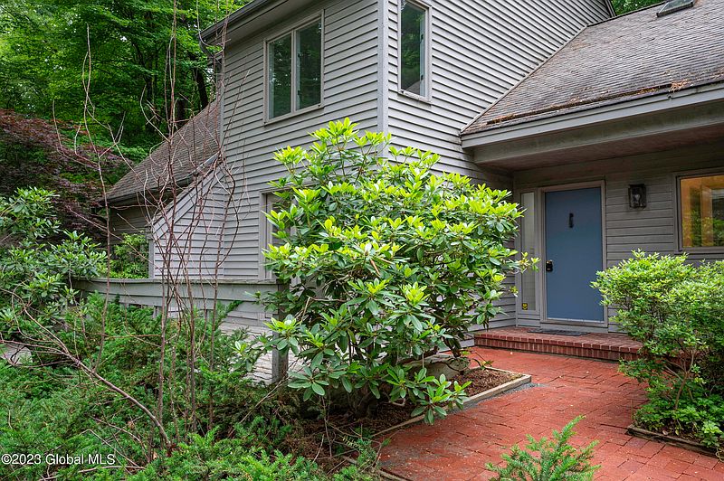 2nd image of 3 Beech Ridge Road