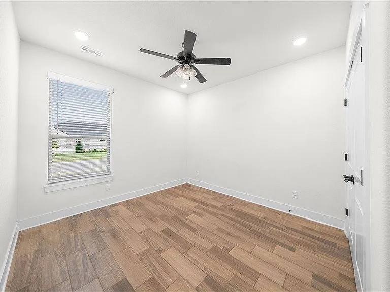 2040 Myrrh Pl — Photo 8