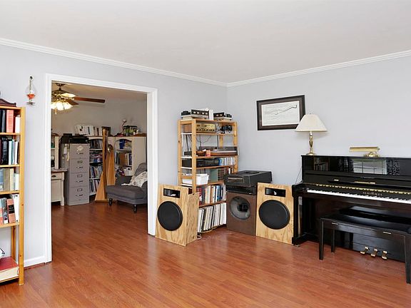 5th image of 3813 Hidden Springs Dr