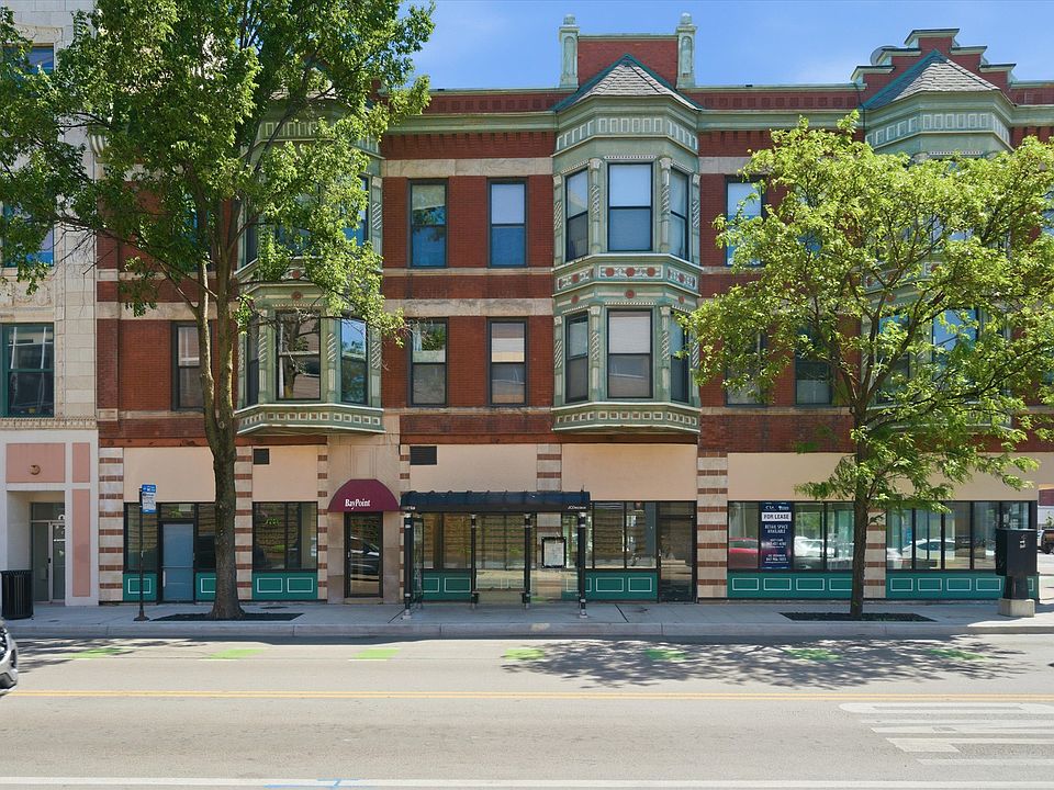 1st image of 3175 N Lincoln Ave APT 302
