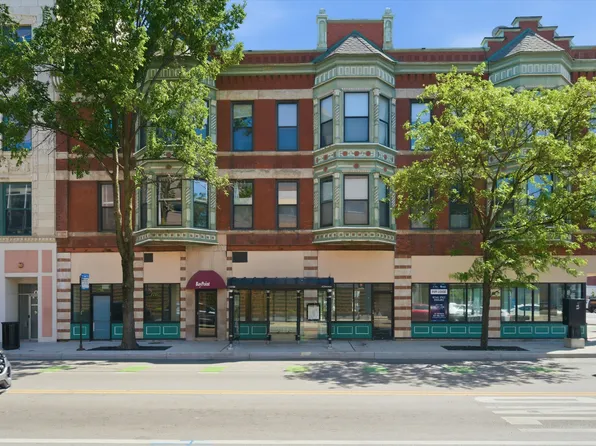 3175 N Lincoln Ave APT 302, Chicago, IL 60657