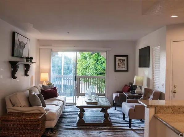 227 S Cross Creek Rd, Orange, CA 92869