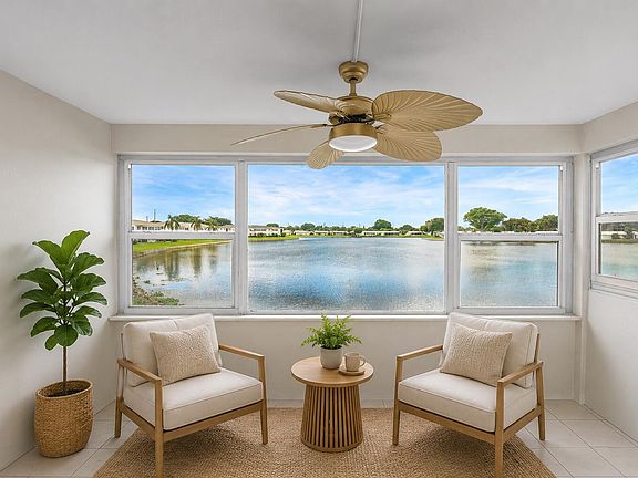 2nd image of 1116 Lake Terrace #207