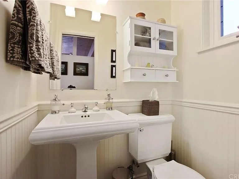 5205 Calatrana Dr — Photo 7