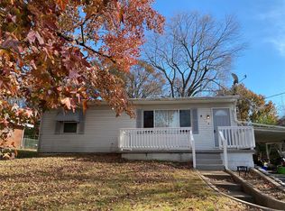 728 N 17th St, Belleville, IL 62226