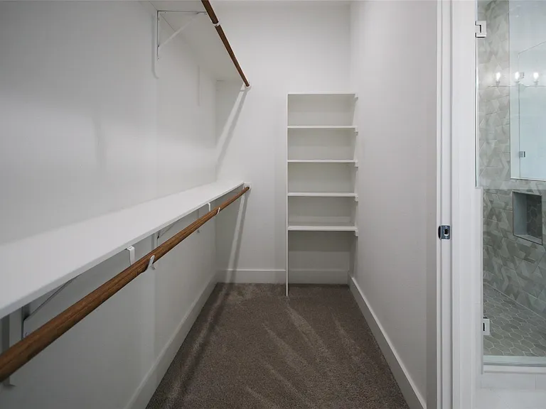 5113 Hershe St #B — Photo 41