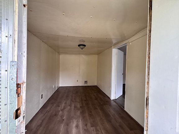 4th image of 5870 SW 63rd Place Rd