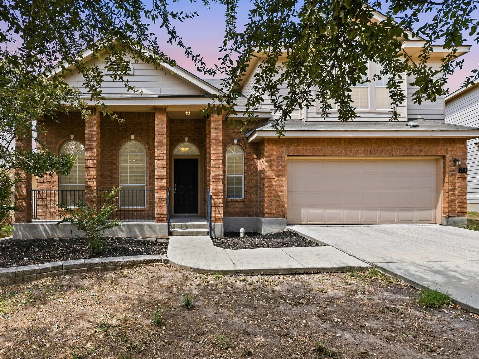 4 bed, 3.5 bath, 3007 sqft, $2,340 — Photo 2