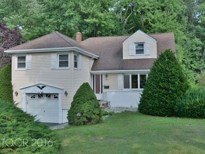 156 Village Cir E, Paramus, NJ, 07652
