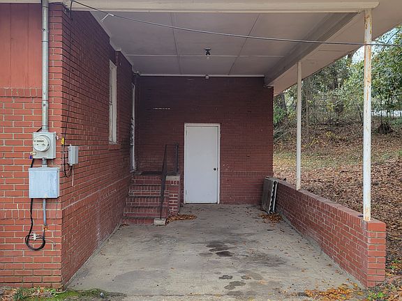 3rd image of 1401 8th St S