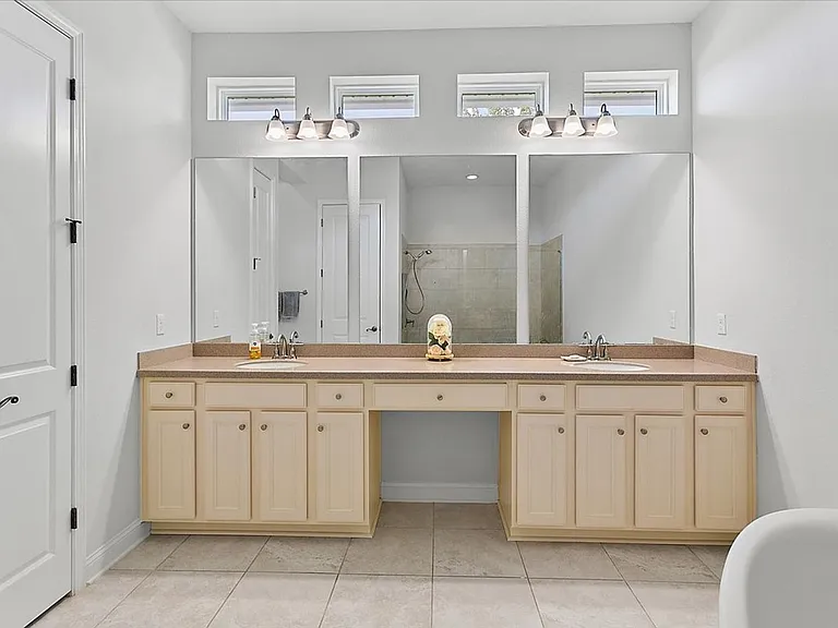 464 Park Forest Dr — Photo 16