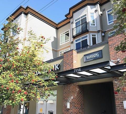 LOCATION, LOCATION, LOCATION! Infinity Condo sits on the top of Phinney Ridge in the heart of it all...