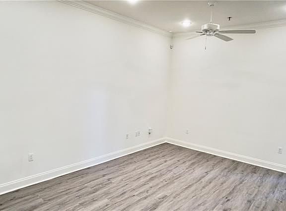 3rd image of 505 Lake Ave APT 21