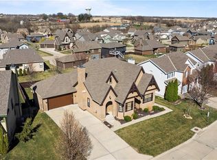1248 SW Wysteria Dr, Lees Summit, MO 64082