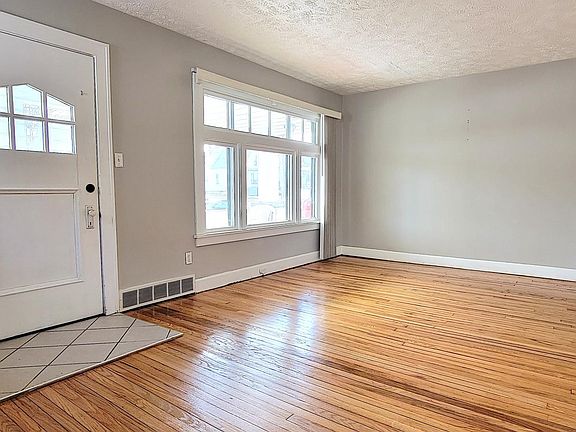 3rd image of 3802 Walter Ave #1