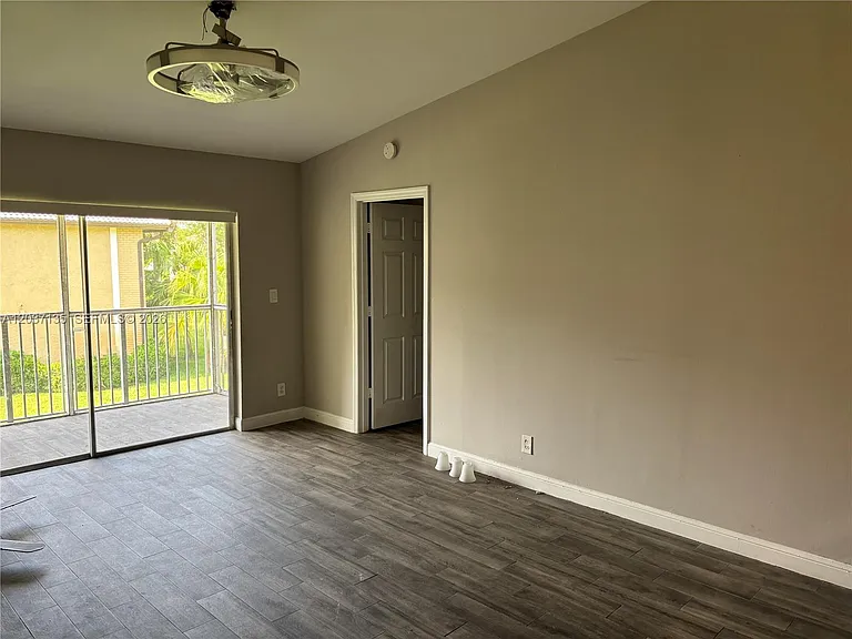 11585 NW 43rd St #11585 — Photo 22