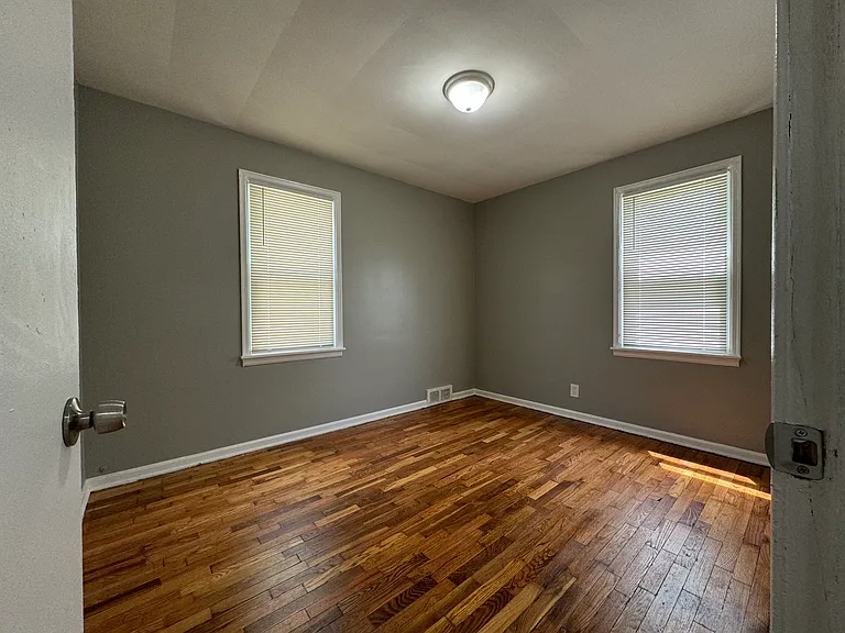 3521 Brown St — Photo 8