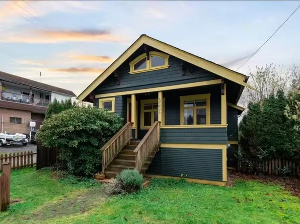 2300 Rindall Ave, Pt Coquitlam, BC V3C 1T9