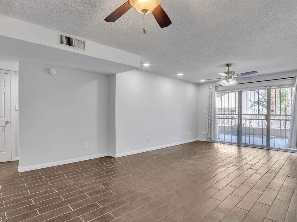 2nd image of 11048 N 28th Dr Unit 146