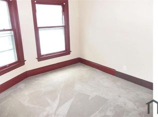 3208 W Juneau Ave, Milwaukee, WI