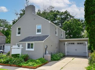 5619 Badger Ct, Greendale, WI 53129