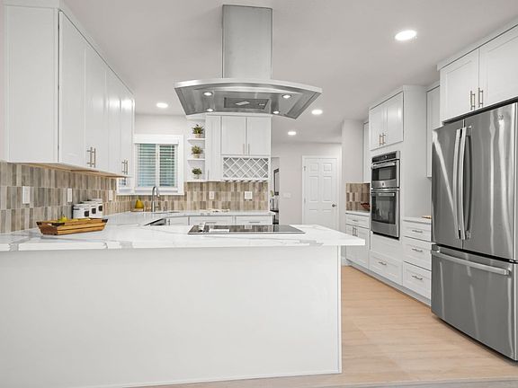 5th image of 2690 McLaughlin Ave