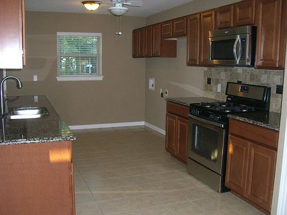 4th image of 2426 Revere Dr