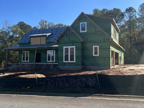 470 Newport Dr, Greenwood, SC 29649