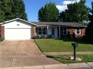 1 Du Sable Ct, Saint Charles, MO 63301